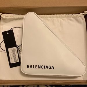 Balenciaga Triangle Medium Pochette